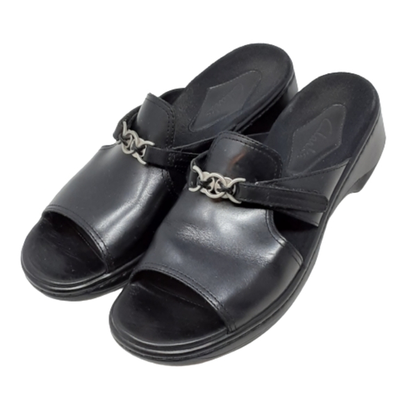Clarks Shoes - Clarks women's black leather open toe slip on sandals, sz 8